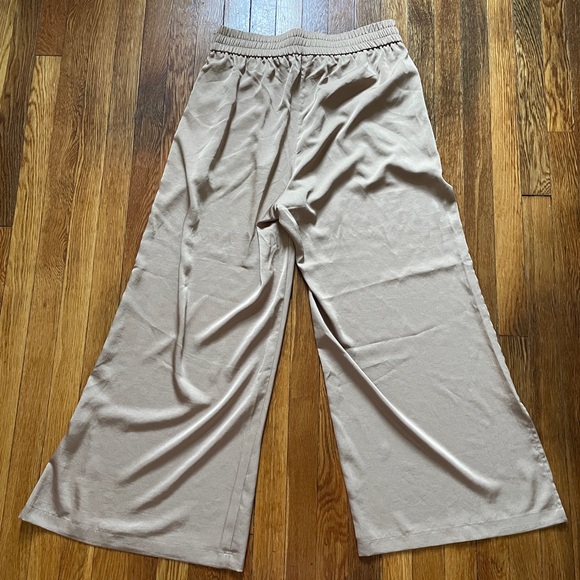 NWOT Express “Satin” Wide Leg Pants - Picture 3 of 5